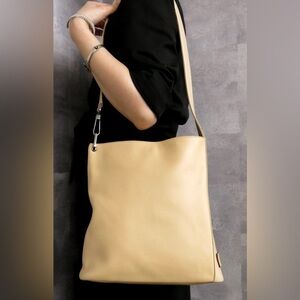 Gucci Shoulder Bag - 100% Authentic